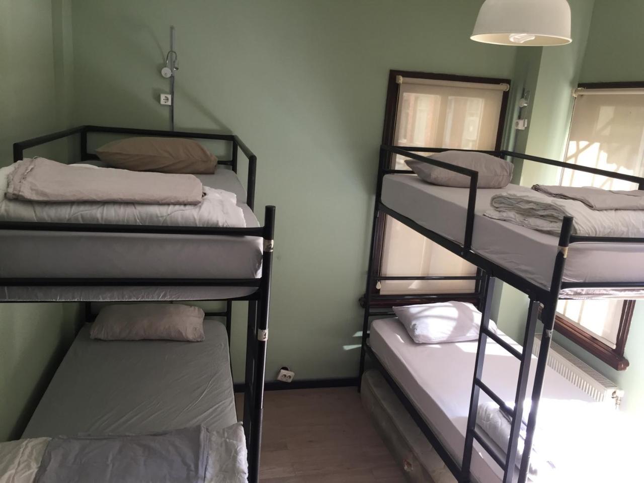 The Hub Hostelイスタンブール エクステリア 写真